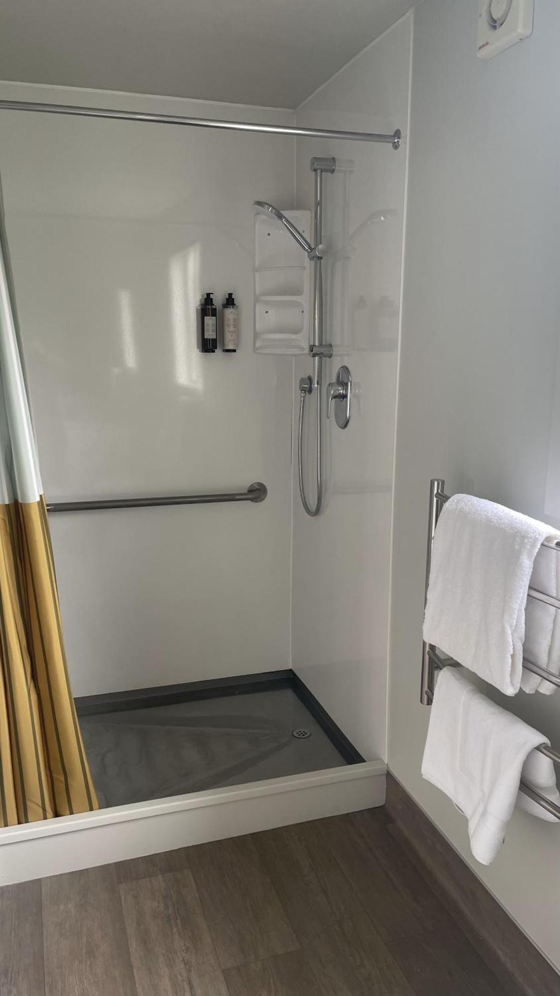 The Elmwood Motel Крайстчърч Екстериор снимка